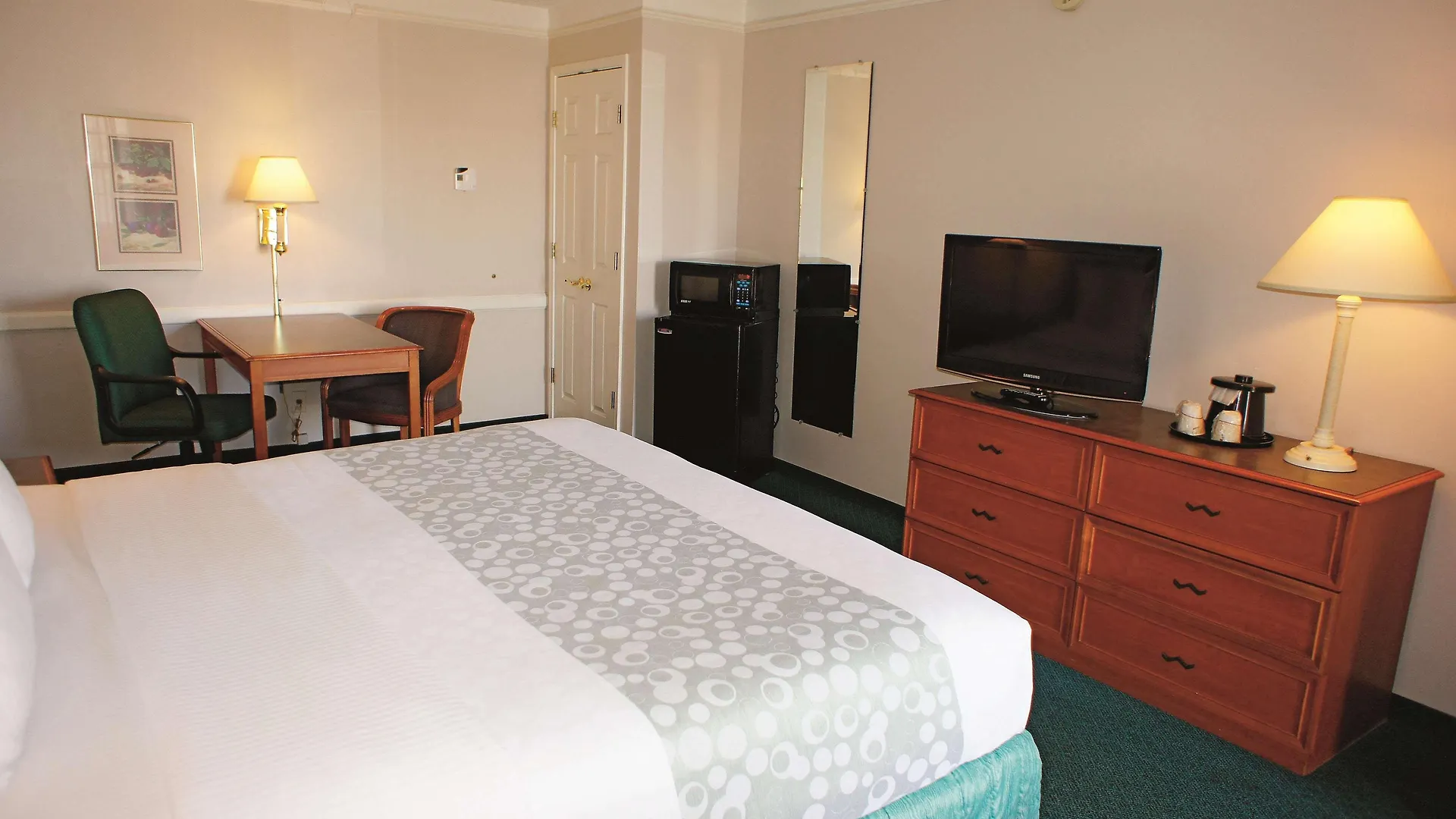 *** Hotel La Quinta Inn By Wyndham Reno United States