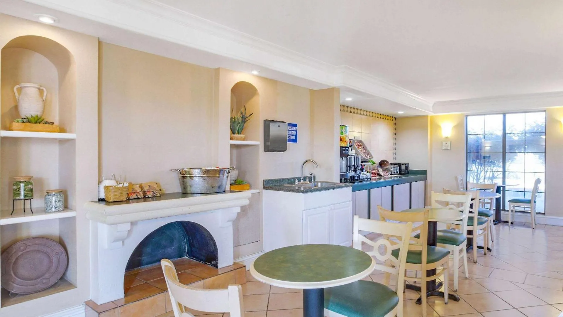 La Quinta Inn By Wyndham Reno Hotel