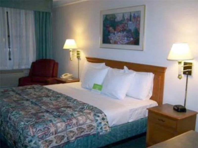 *** Hotel La Quinta Inn By Wyndham Reno United States